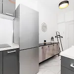 Nevera By Belmont Realty *