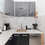 Nevera By Belmont Realty Zára