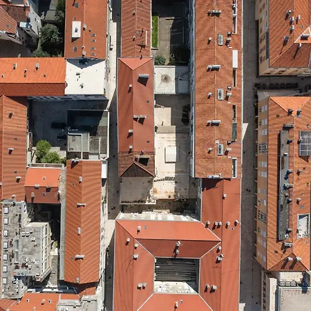 Nevera By Belmont Realty * Zára